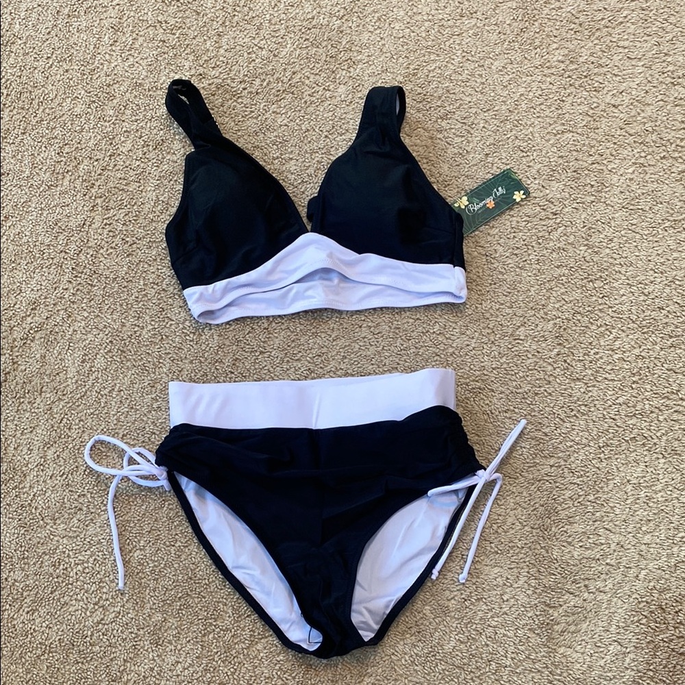 Black and White Bikini Set